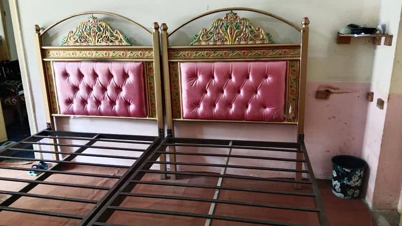 2  single iron bed for sale 0