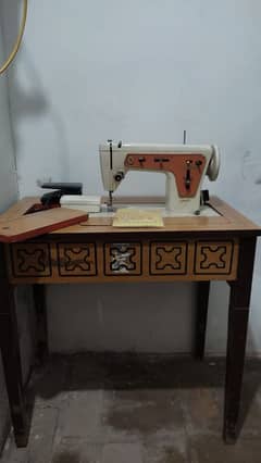 2nd hand sewing machine for sale in good condition