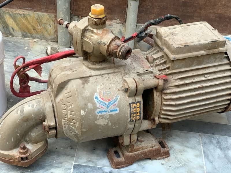 Working Water Pump is for sale 1