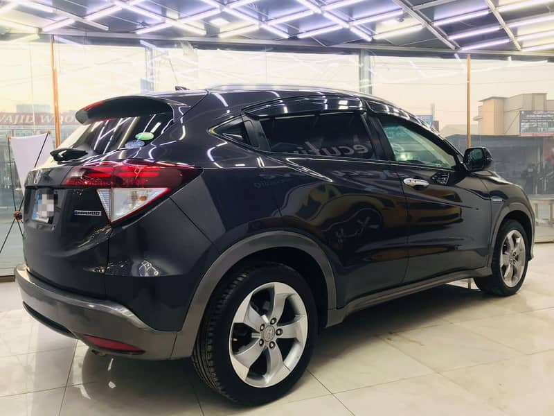 Honda Vezel Hybrid XL 2014  Model 2