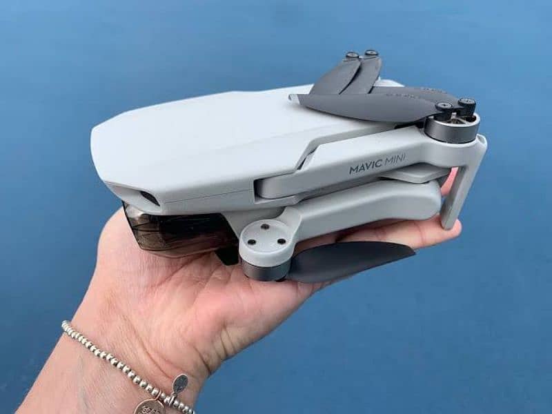 DJI MAVIC MINI Only a month used 2