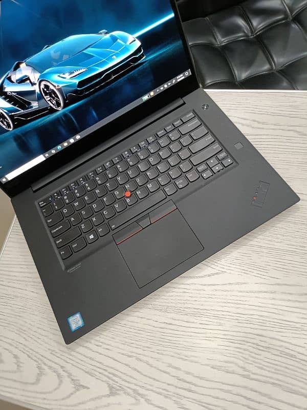 Lenovo x1 extreme core i9 9th i9-9880H 8 cores 4gb 1650 4k oled touch 7