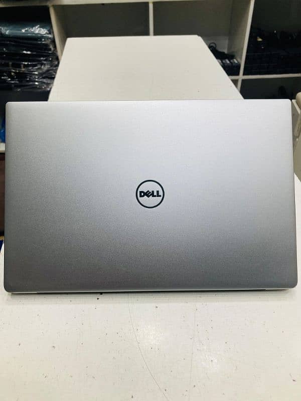 Dell XPS 13 9360 With Infinity Edge Ultrabook - 0