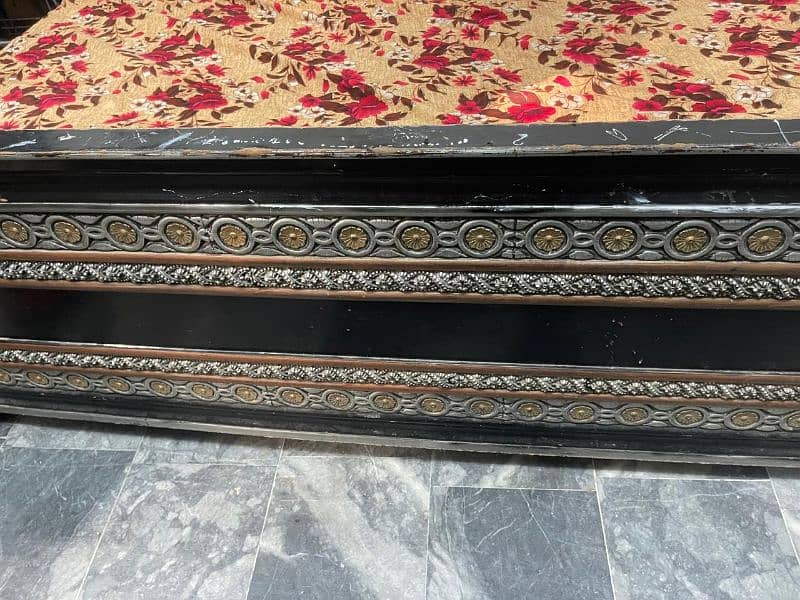 complete furniture set used 9