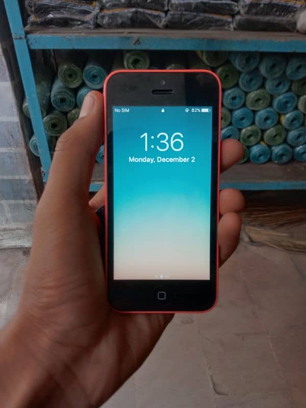 iphone 5c non pta factory unlock h 10/10 condition 1