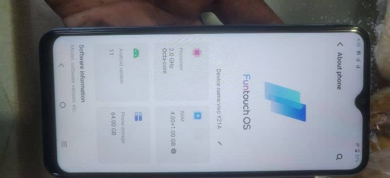 vivo y 21 A 4gb 64gb for sale with box with charger 6