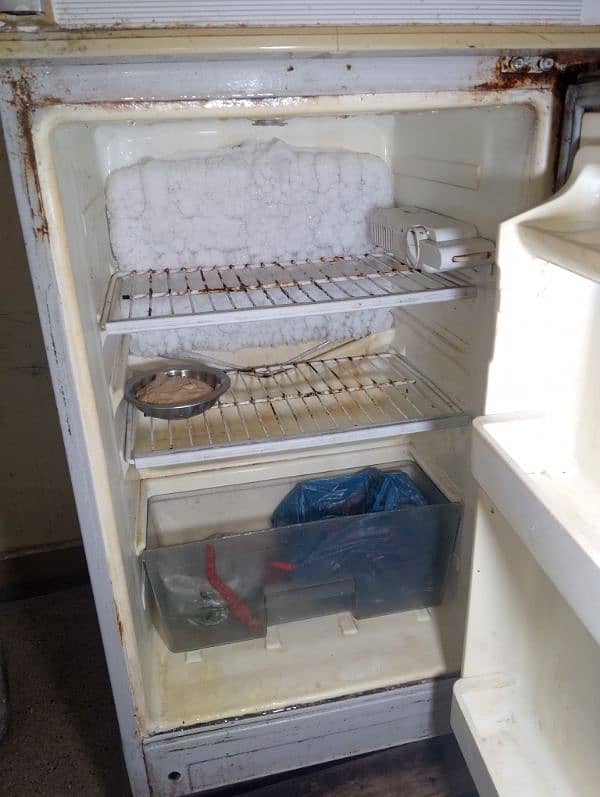 refrigerator 3