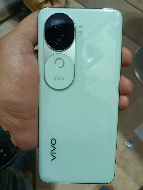 vivo v40e 8/256 0