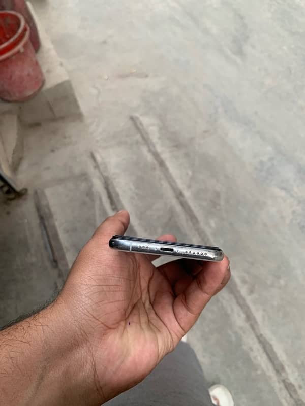 iphone Xs non pta but sim chl jai gi 3