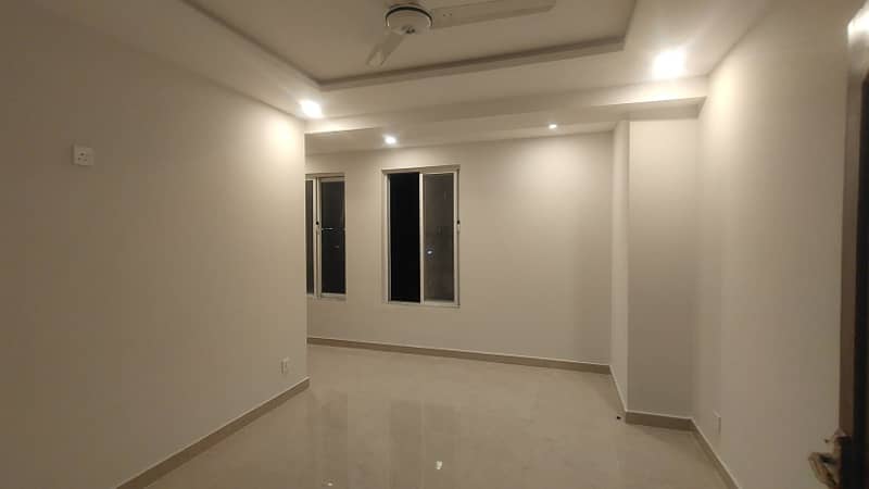 1 Bed Spacious Apartment Available For Rent 3