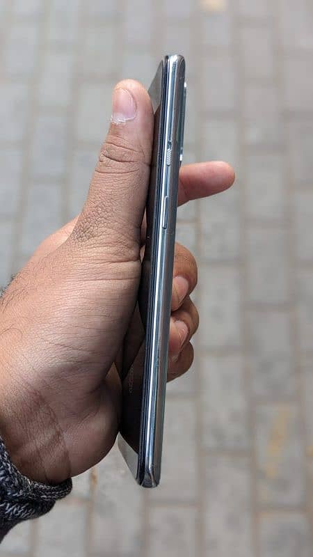 one plus 8t 12+12/256 original (urgent Sale) 2