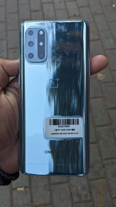 one plus 8t 12+12/256 original (urgent Sale) 4