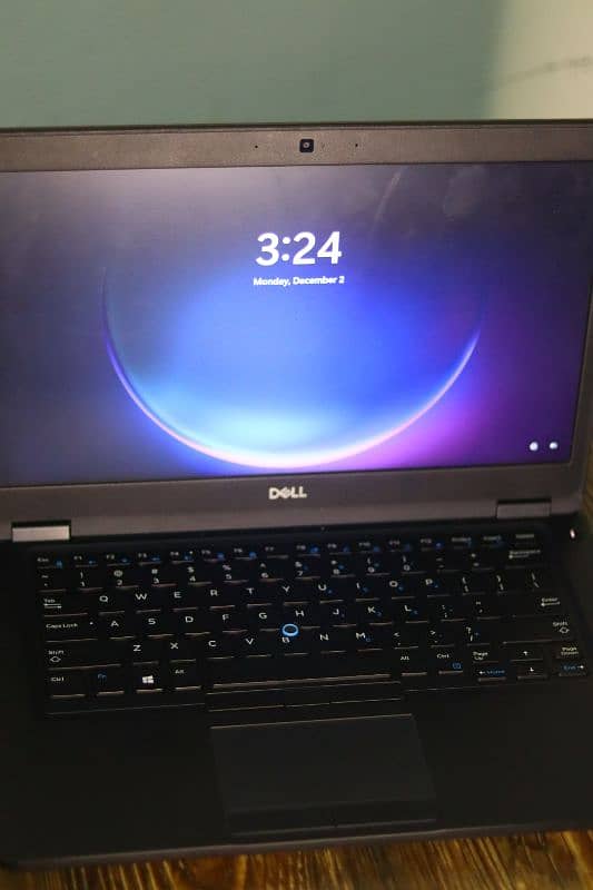 Dell latitude 7490 i5 7th gen 4