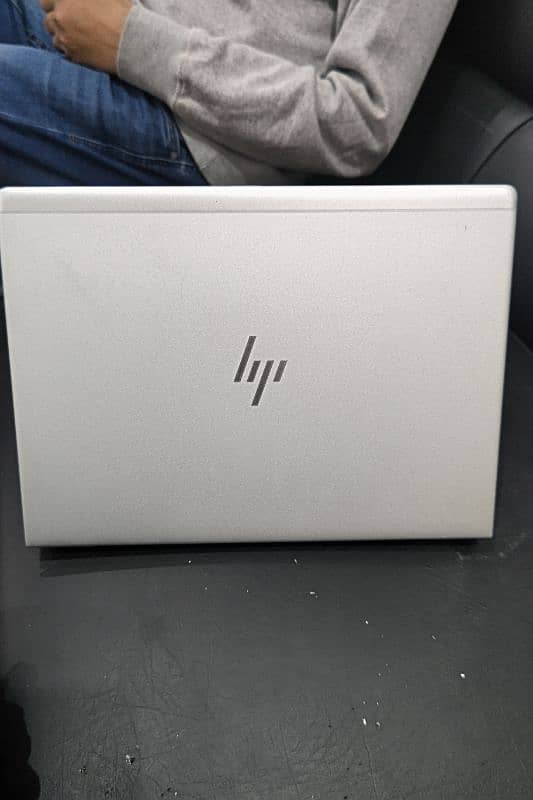 hp almost new condition 0