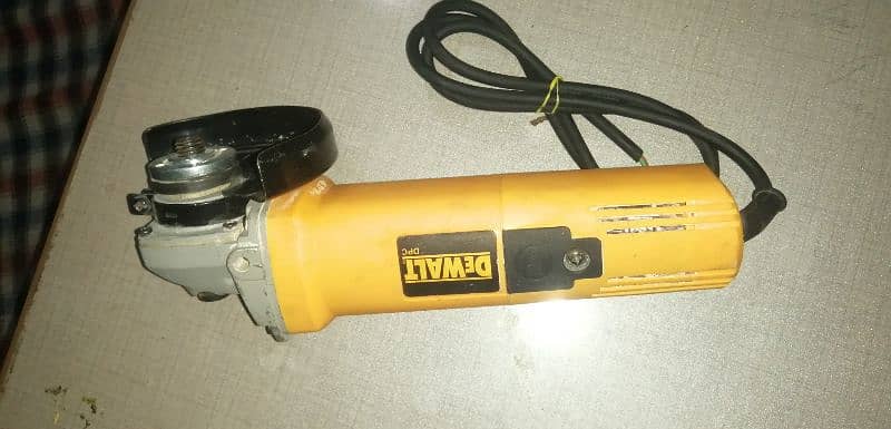 Dewalt dpc 1