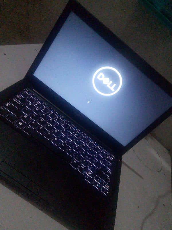 HP laptop model 7280 8 g. b ram 256gb SSD m2   better health 100% 1