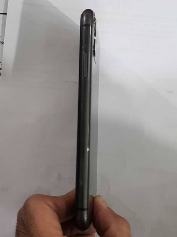 IPHONE 11 NON PTA 128GB BLACK 2