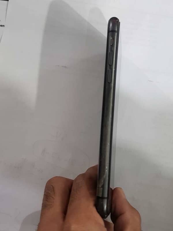 IPHONE 11 NON PTA 128GB BLACK 3