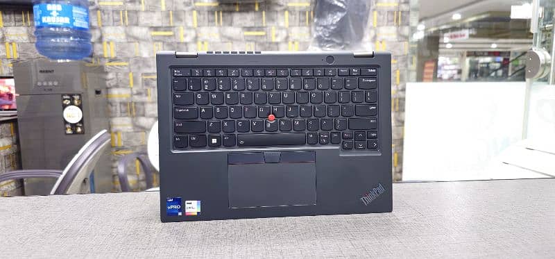 Lenovo thinkpad YOGA L13 X360 i5 12th gen 1