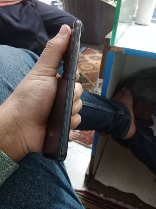 LG G8 thinq 2