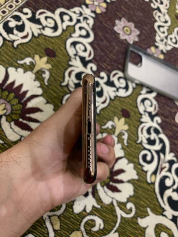 iPhone 11pro 256gb 5