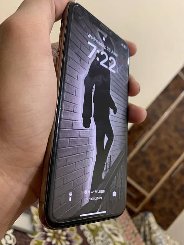 iPhone 11pro 256gb 7