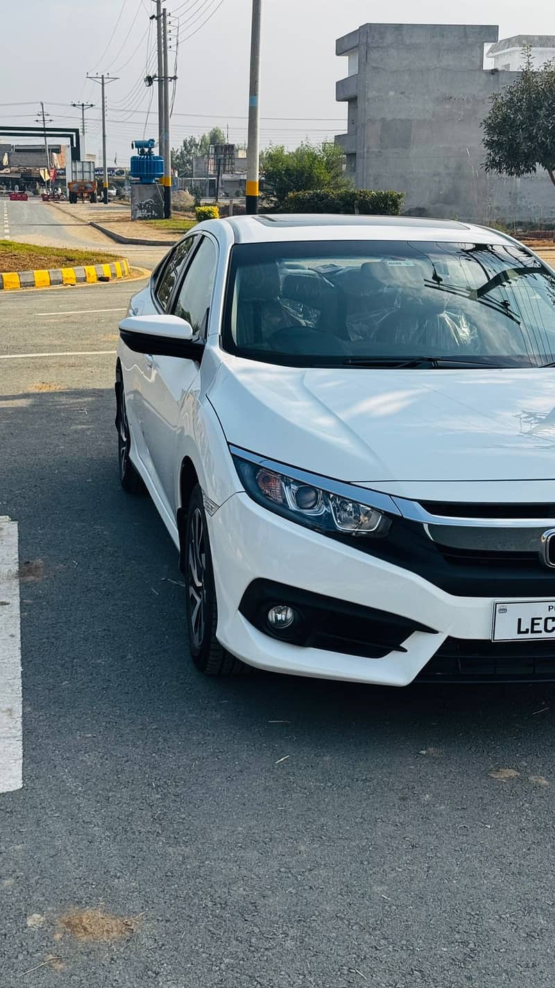 Honda Civic Oriel 2018 1.8 I-VTEC 1