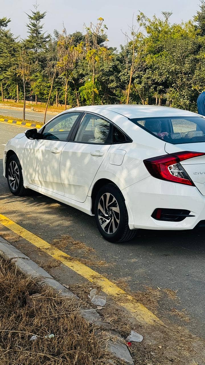 Honda Civic Oriel 2018 1.8 I-VTEC 4