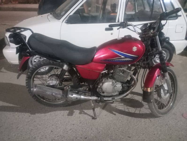 gs 150 2015 me model excellent condition okara no 2