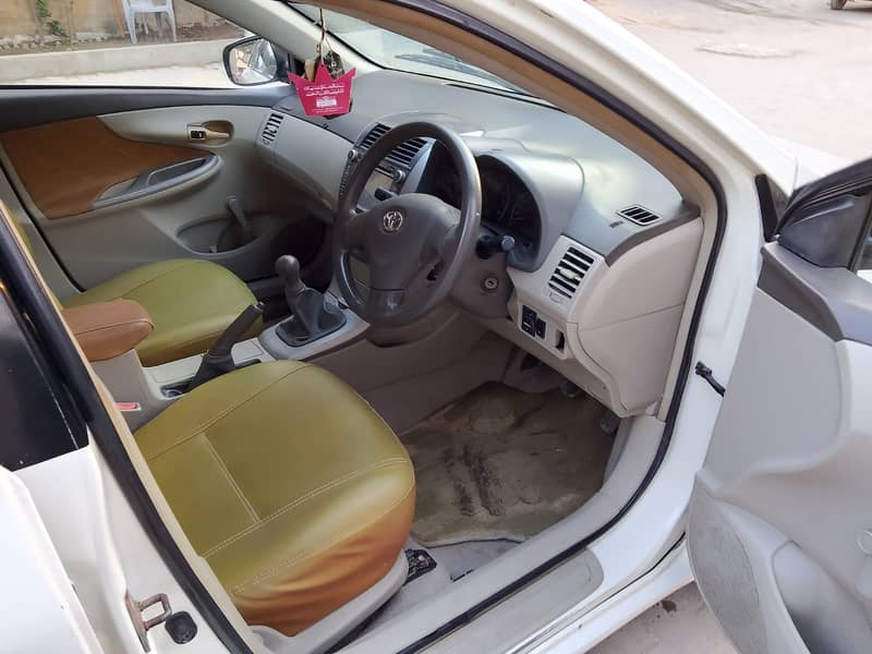 Toyota Corolla Xli manual 2011 for Sale - Excellent Condition 5