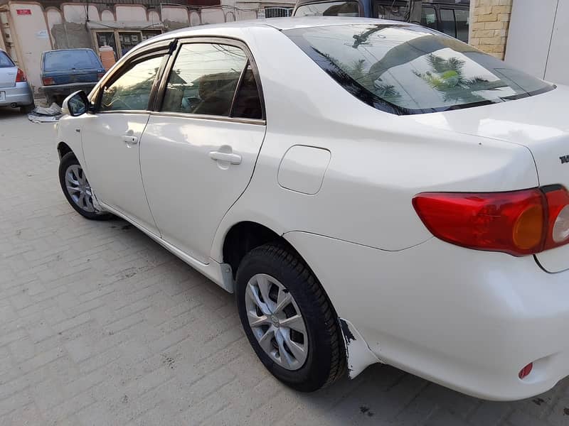 Toyota Corolla Xli manual 2011 for Sale - Excellent Condition 8