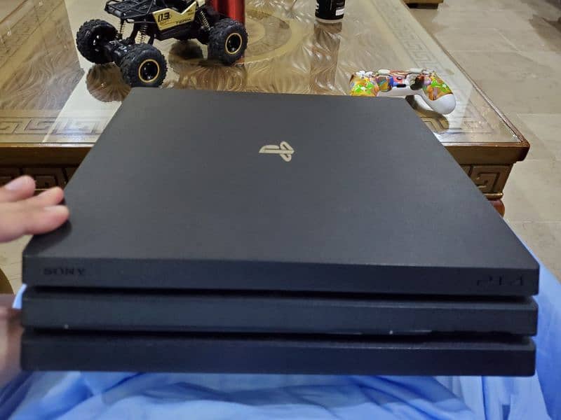 PS4 Pro with 3 Games Installed 2