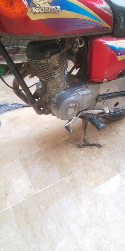 Honda 125 good condition 5