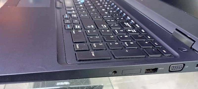 DELL LATITUDE e5590 i5 8th Gen 15.6" Led  numpad fresh stock@ PC WORLD 3