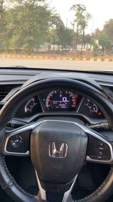 Honda Civic Oriel 2017 3