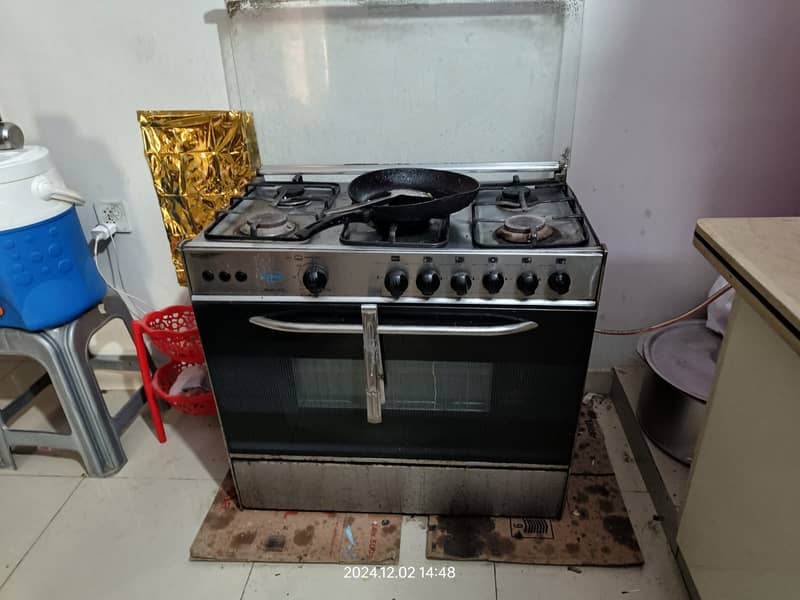 Canon Cooking Range Ovens and 5 working burners 1