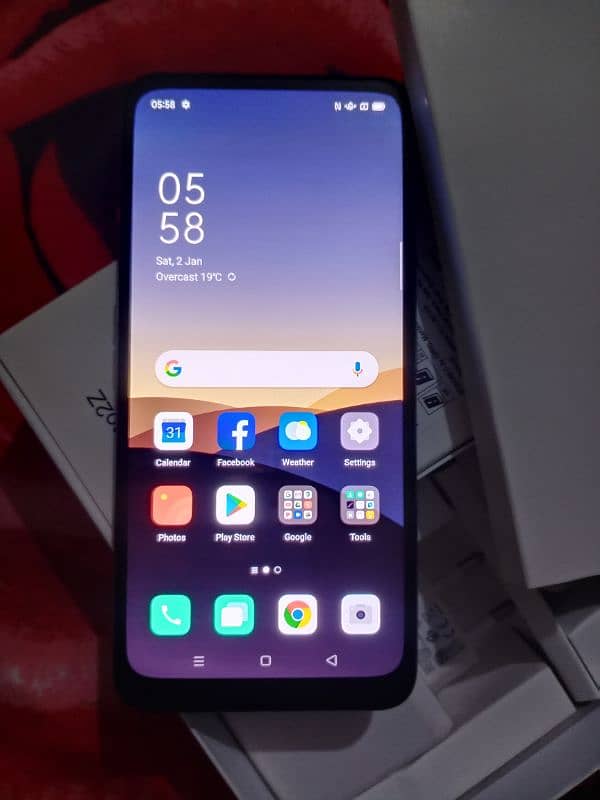 Oppo Reno 2z 256+8gb. . Clerer. . Box Charger sath ha. pop up Camera 3