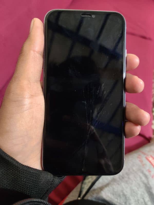 iphone 11 128 gb just. touch and back break true ton active with chrgr 7