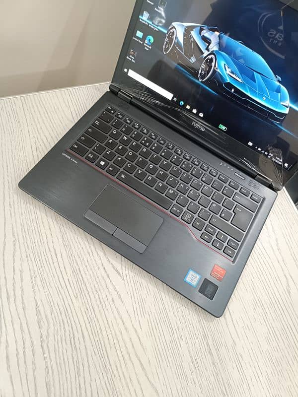 Fujitsu Lifebook U748 core i7 8th gen quadcore 14 inch 1080p ips 6