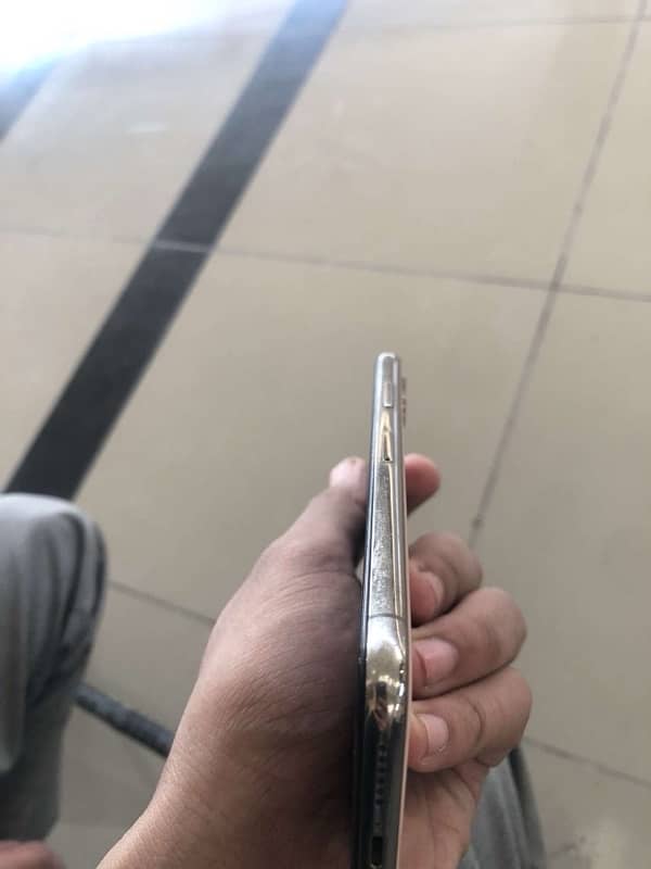 iPhone XS 256gb sim working 2