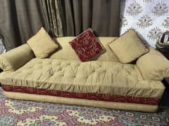 5 Seater Sofa Set Condition Good