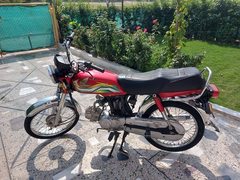 Honda CD-70.2022 model 2023 stiker 4