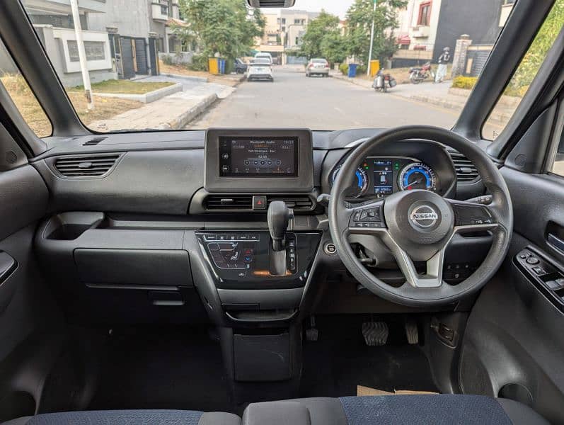 Nissan Roox Highway Star S-Hybrid 2021 13