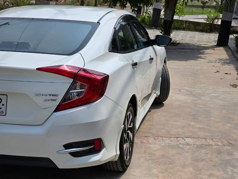 Honda Civic VTi Oriel 2018 UG Red Meter 3