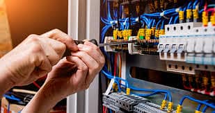 Electrician available 24 hour 0