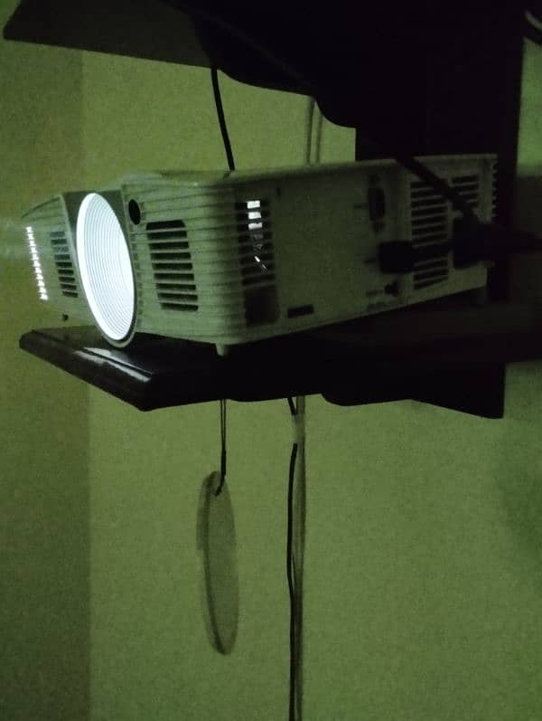 Acee Projector 8