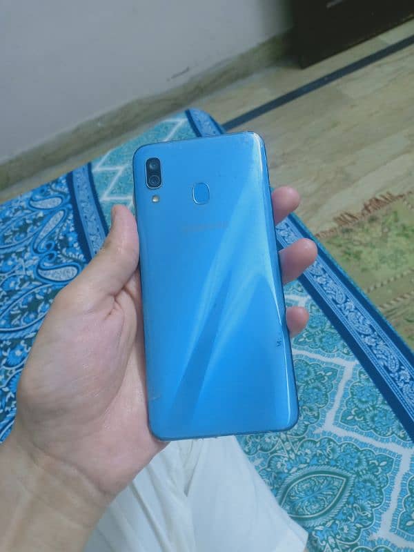 Samsung galaxy A30 3