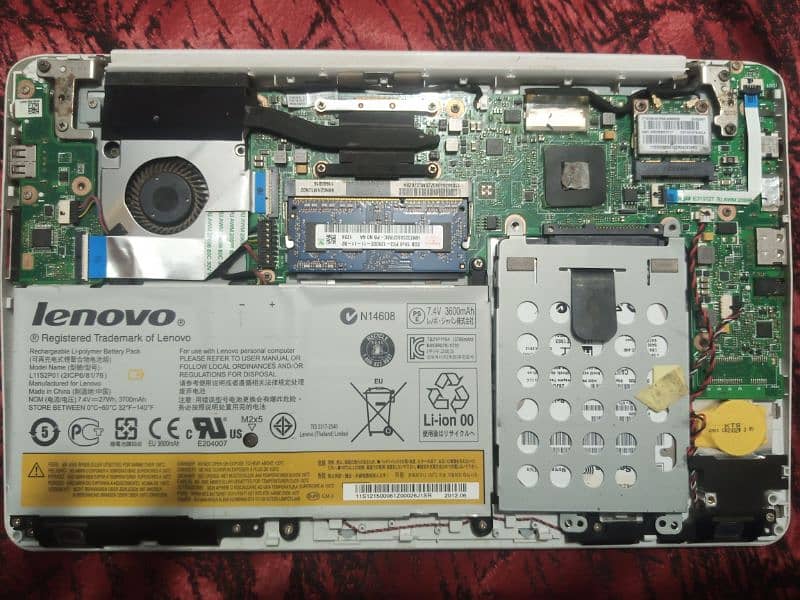 Lenovo Laptop S206 2