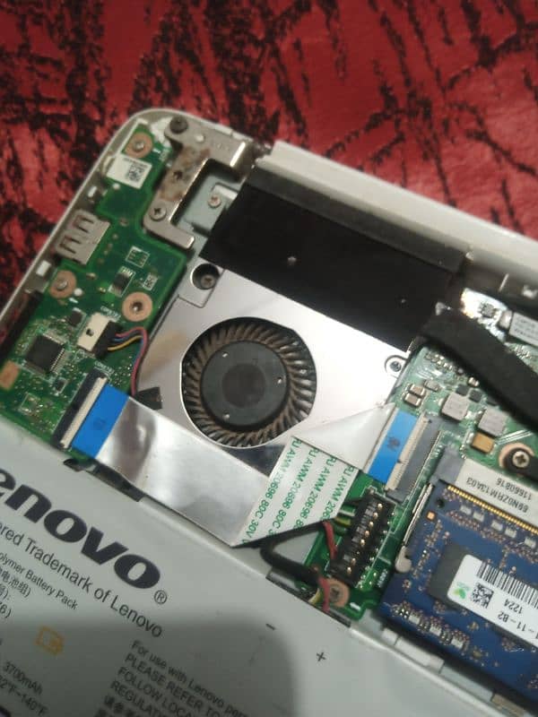 Lenovo Laptop S206 5