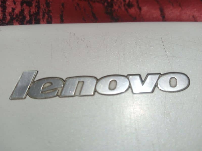 Lenovo Laptop S206 7